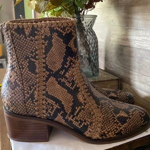 Chelsea and violet leather boots